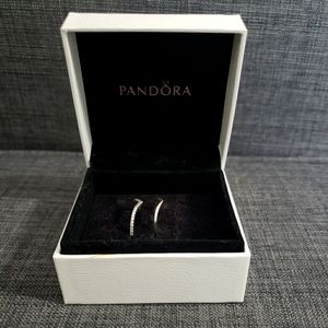 Pandora sparkling and polished wishbone ringset